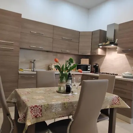 Cheerful 3 Bedroom Town House With Garage Free Parking Inside Or Outside With Back Yard And Roof Sliema