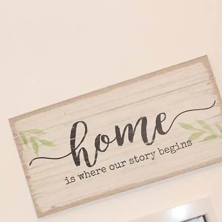 Cheerful 3 Bedroom Town House With Garage Free Parking Inside Or Outside With Back Yard And Roof Semesterbostad Sliema