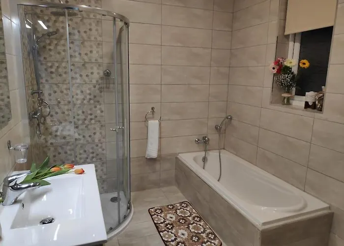 Cheerful 3 Bedroom Town House With Garage Free Parking Inside Or Outside With Back Yard And Roof * Sliema